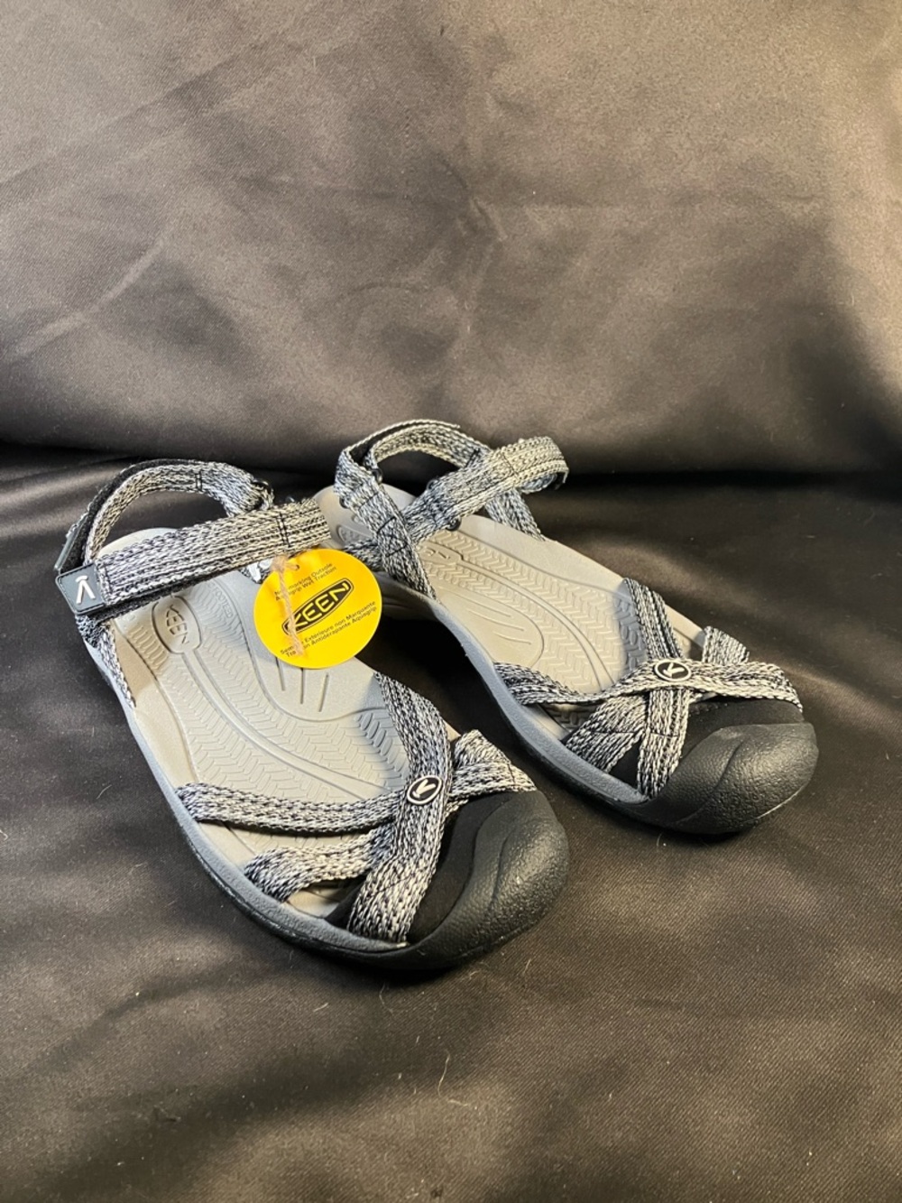 Women's Bali Strap Sandal, 11M, Gray
